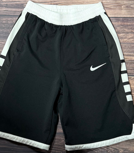 Nike XL