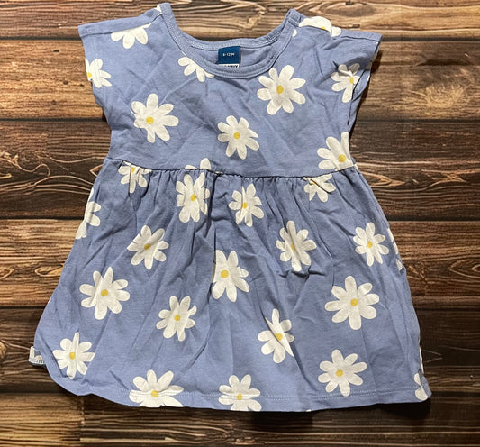 Old Navy 6-12m..small stain