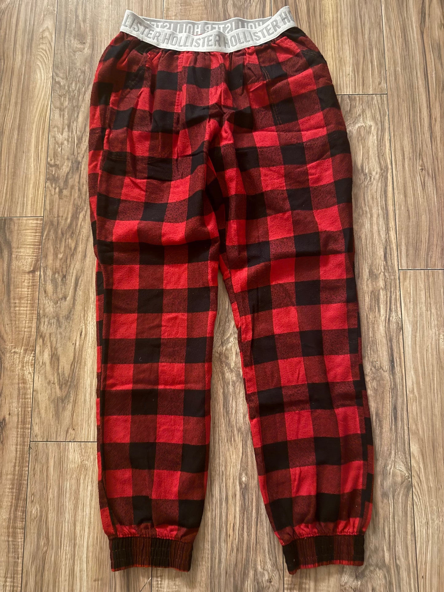 Hollister small