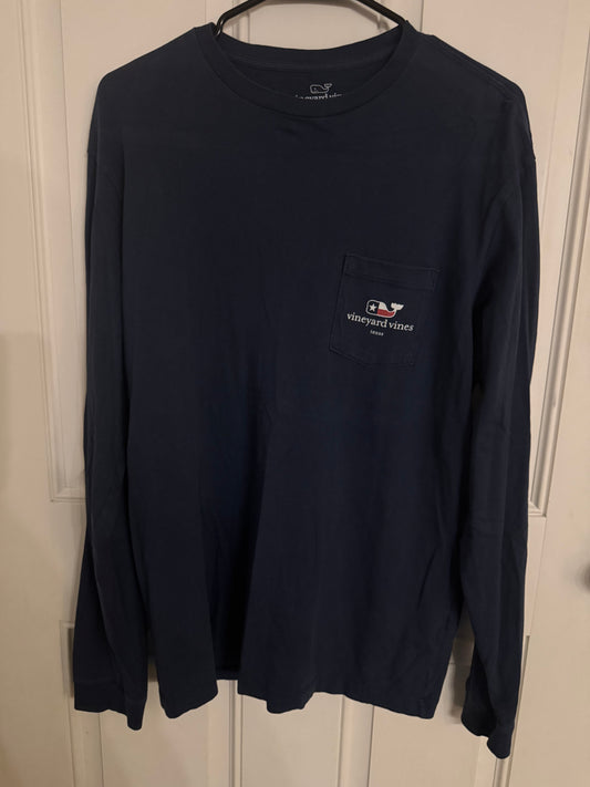 Vineyard Vines medium..back in second pic
