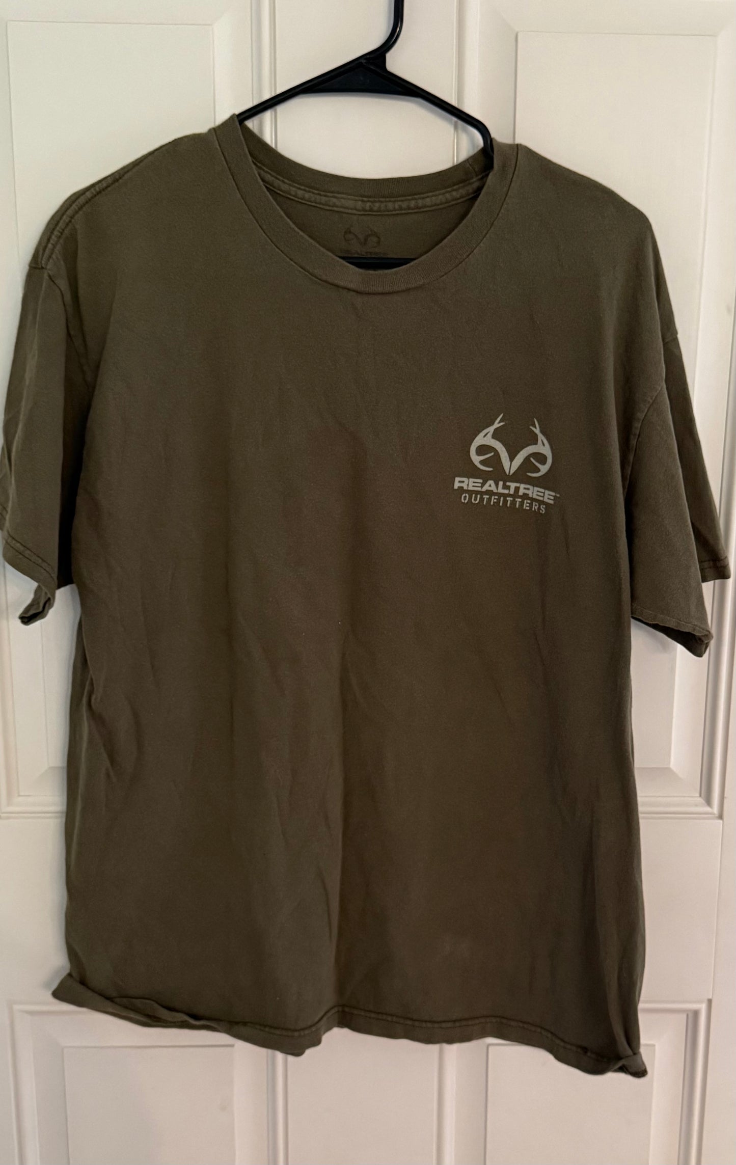 Realtree large..back in second pic