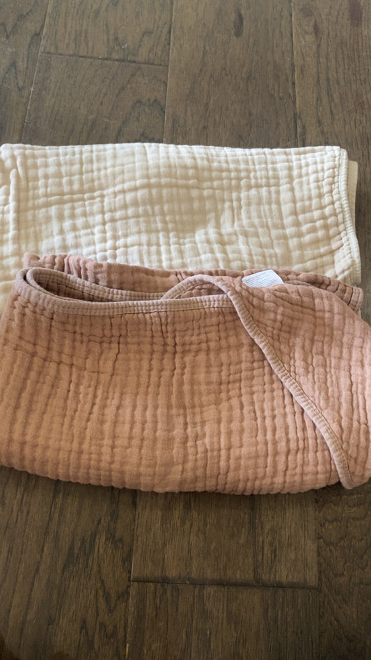Muslin hooded towels