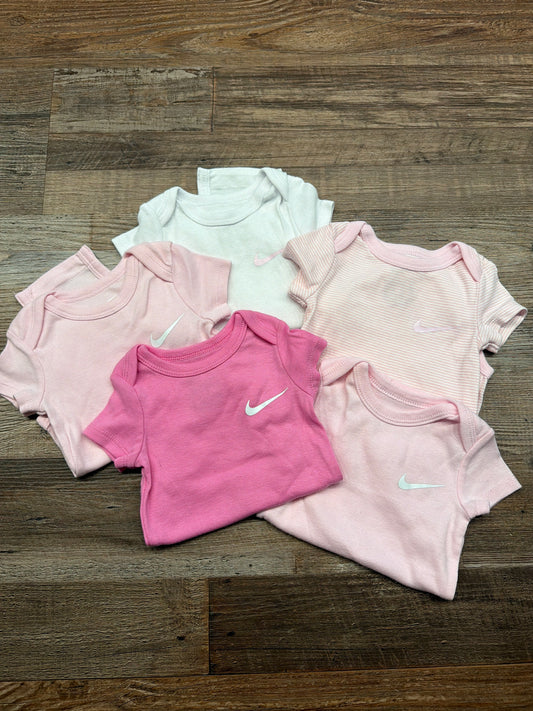 nike bundle - 3m * faint spots throughout