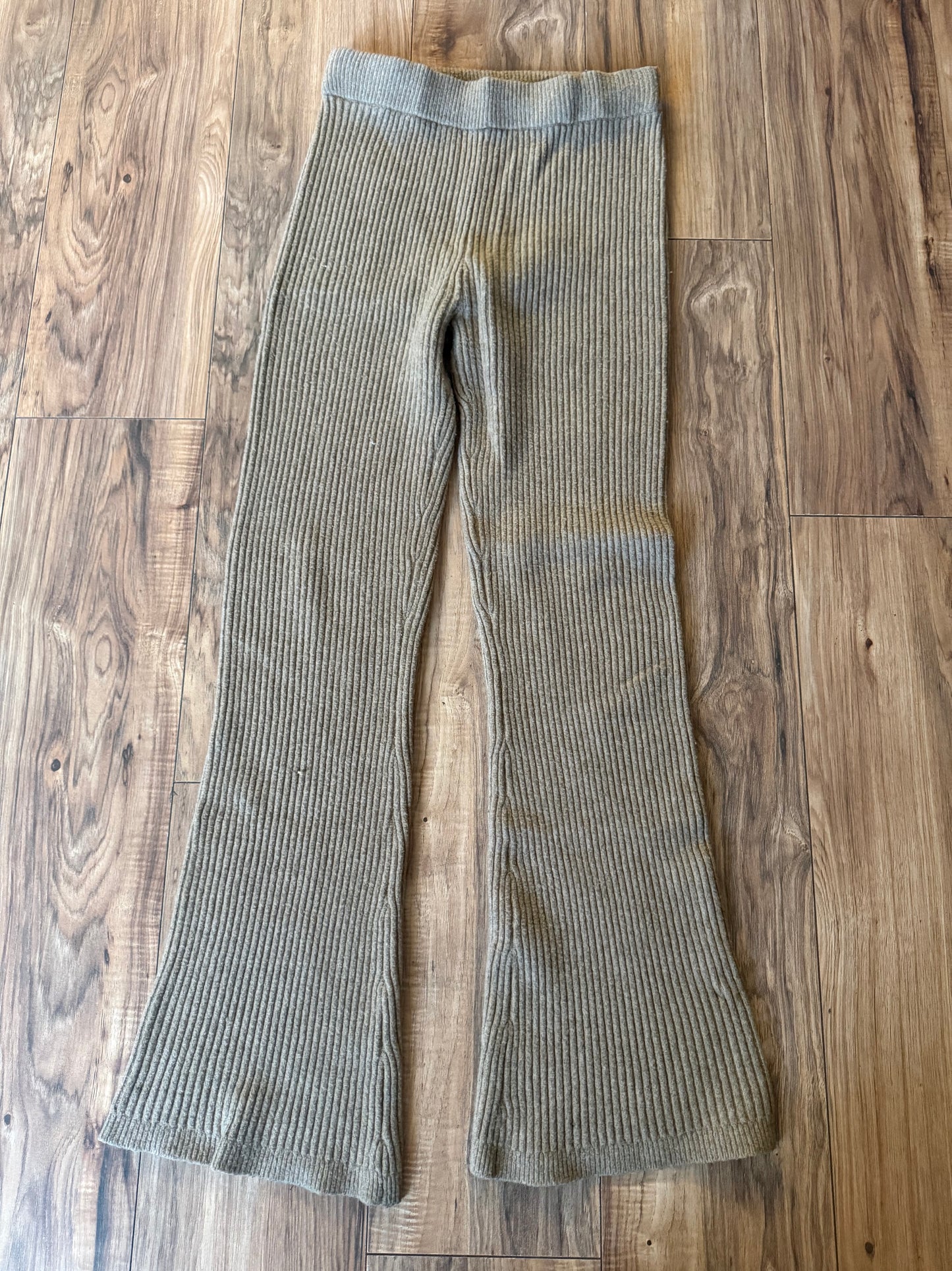 Abercrombie & Fitch medium