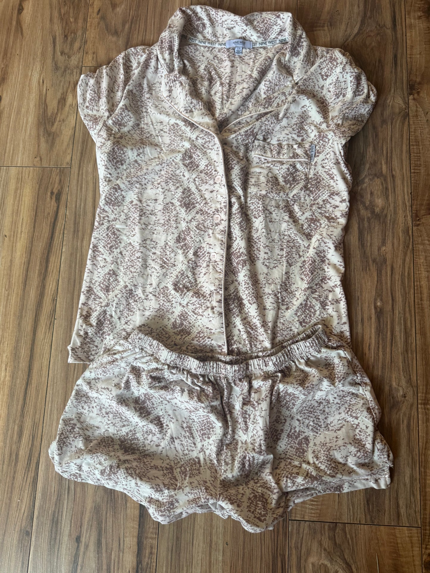 Nine West large