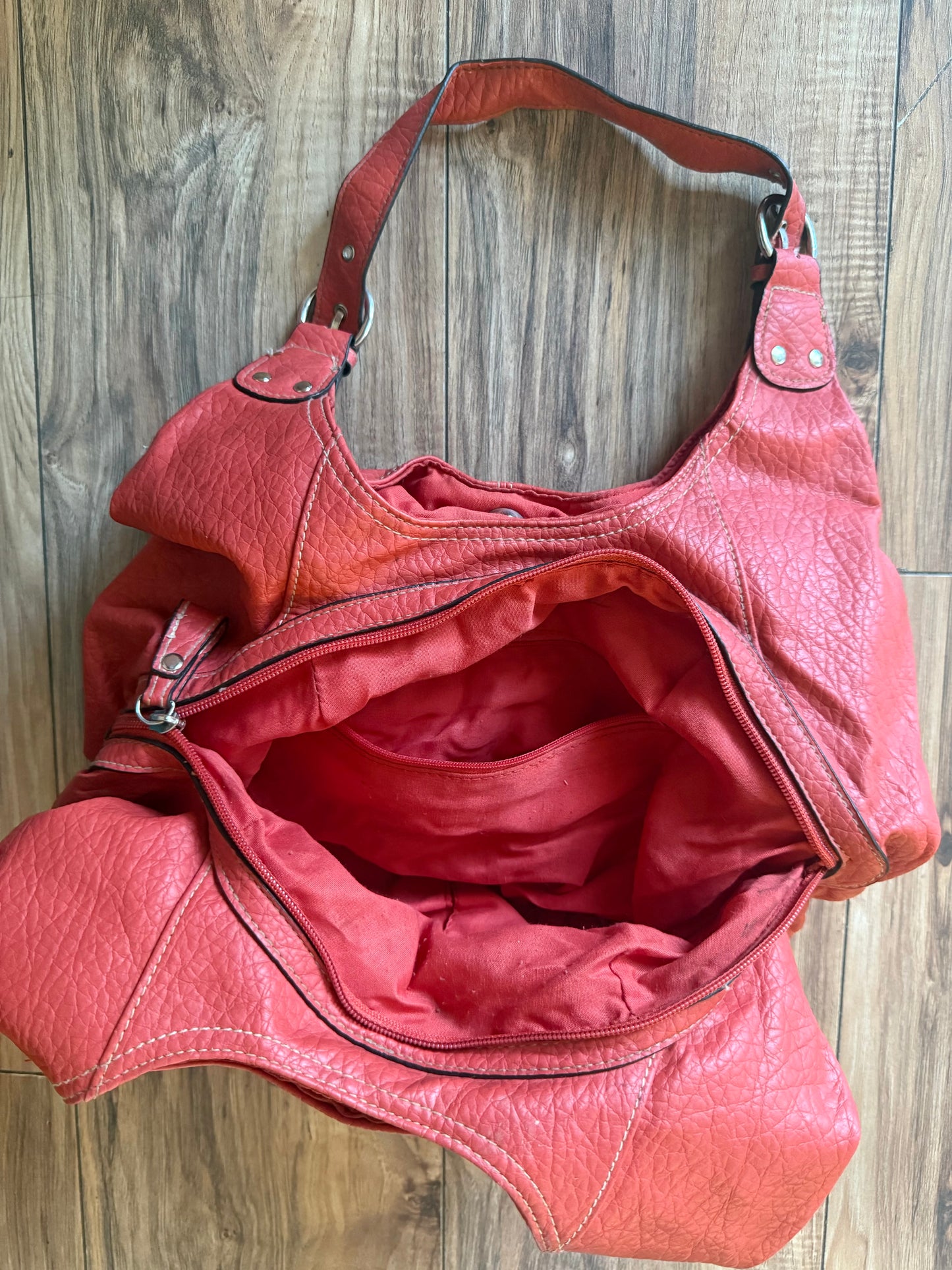 Strada purse