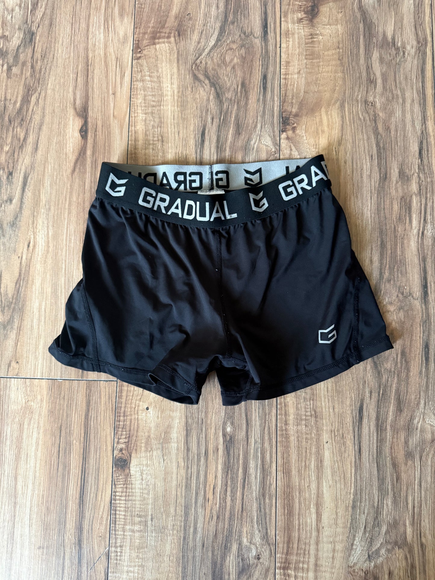G Gradual medium