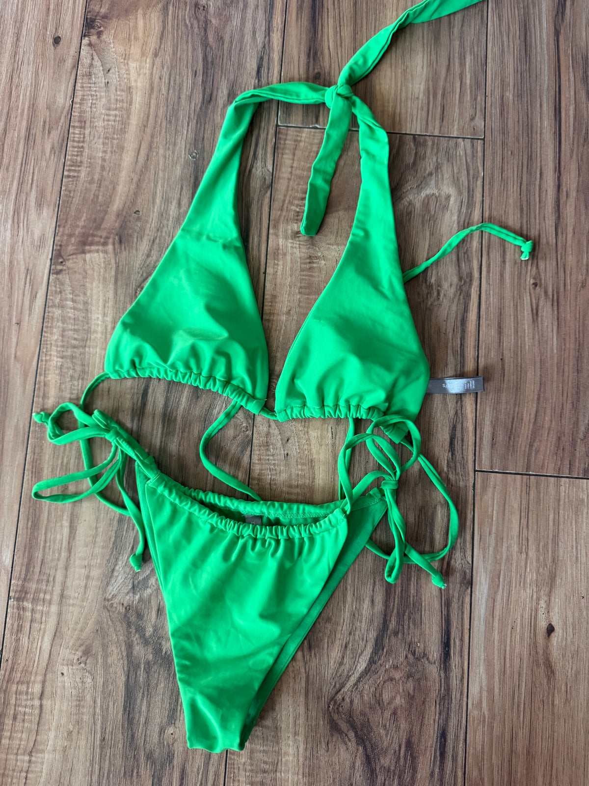 Refuge small top/xs bottoms