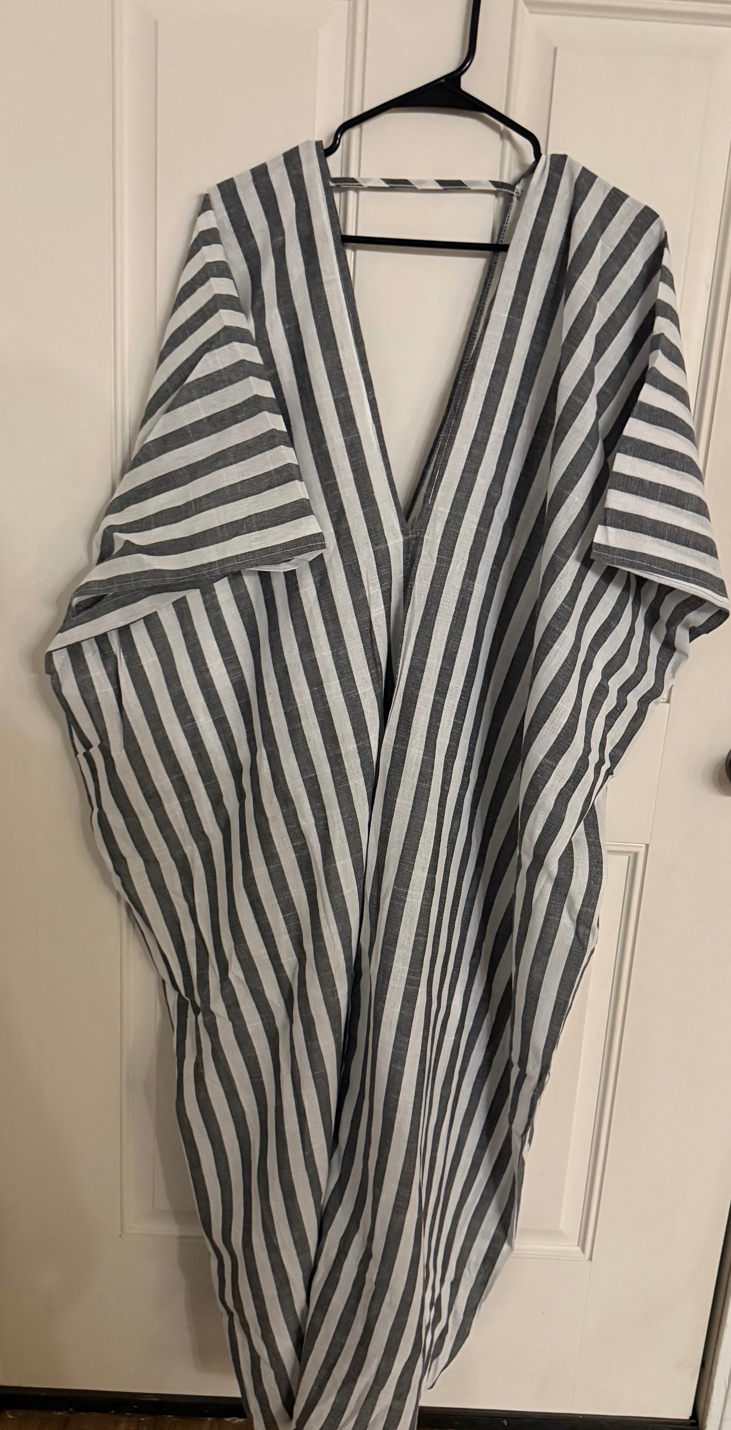 NEW 1x swim cover up