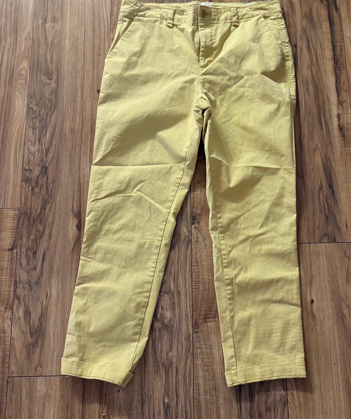Gap 8 girlfriend khaki