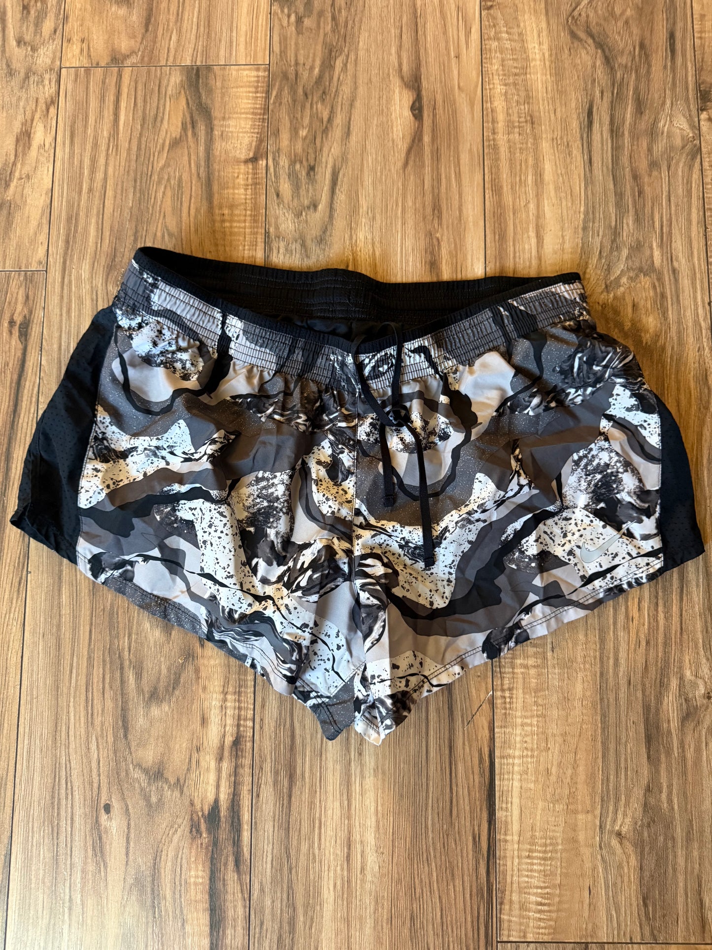 Nike XL