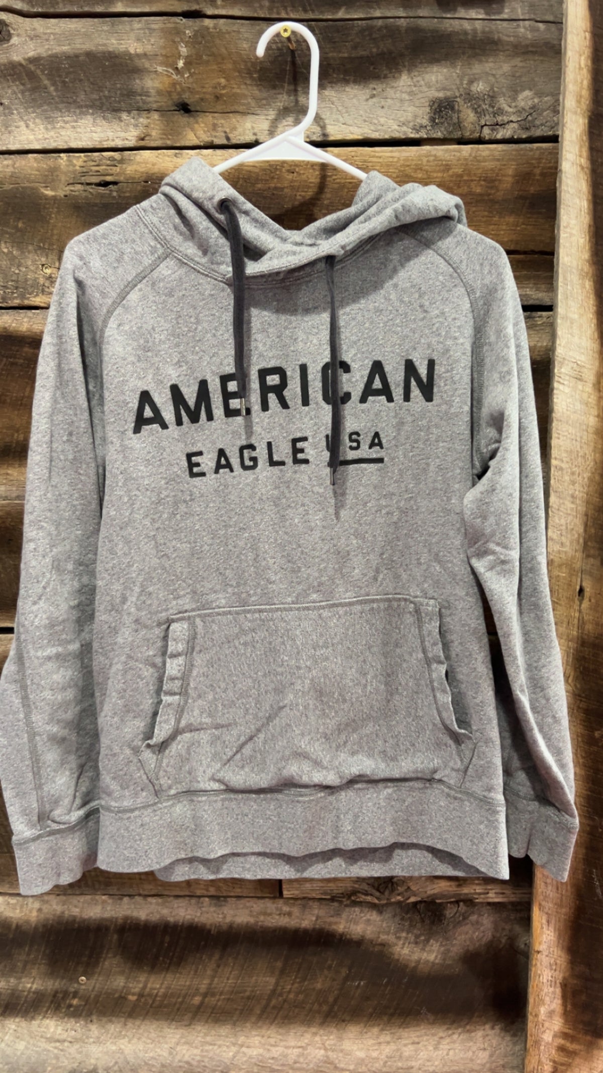 American Eagle medium