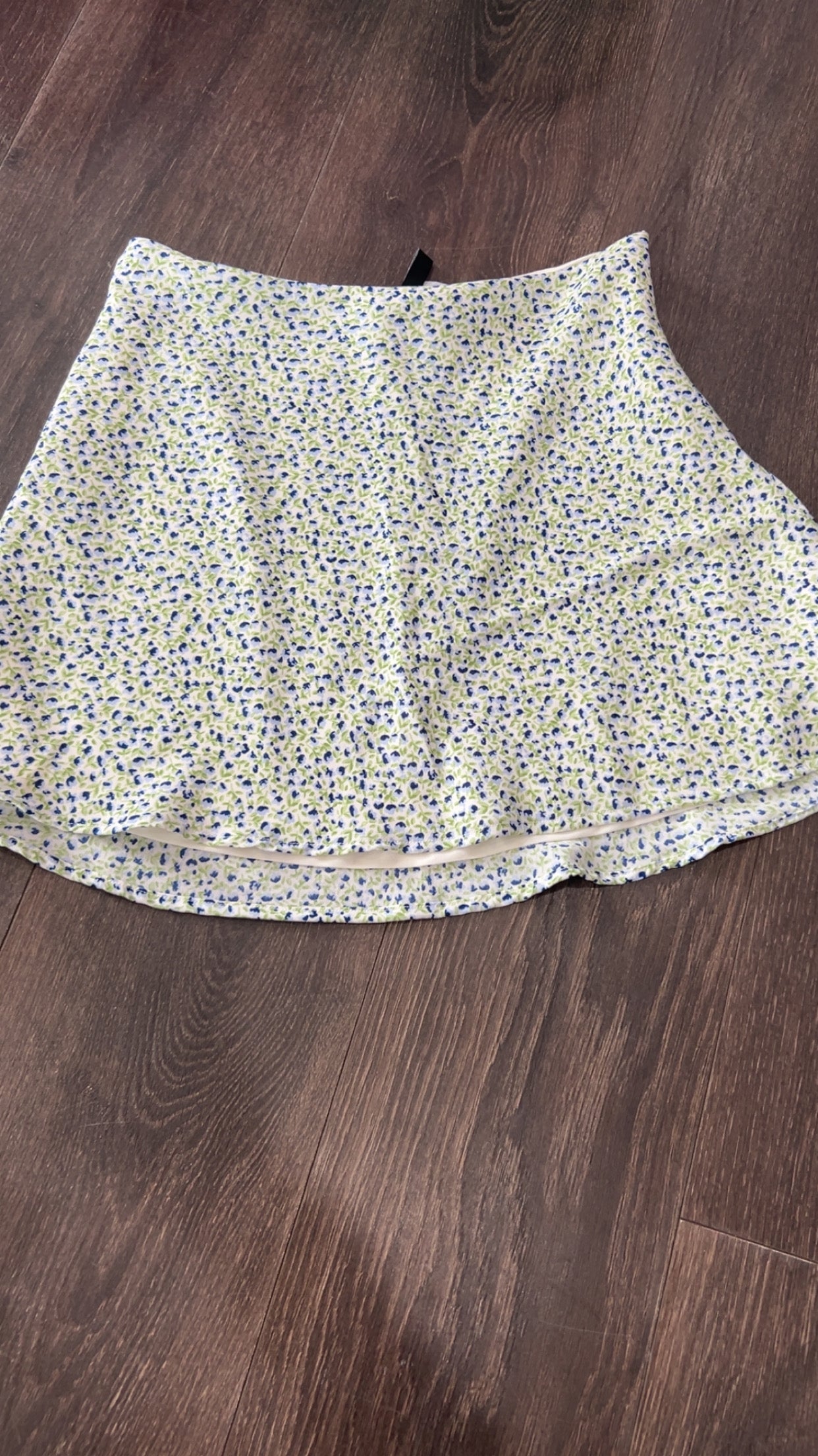 H&M size 6 skirt