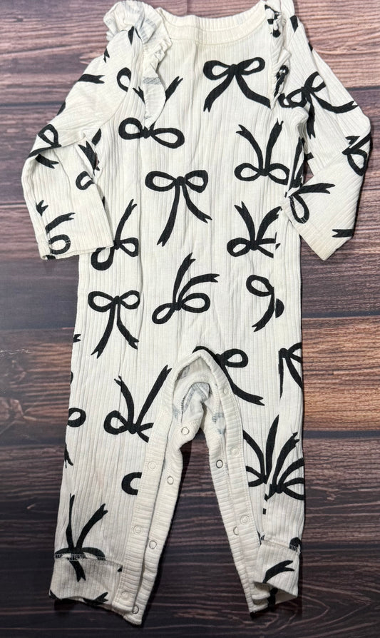 Cat & Jack 6-9m..small staining on leg