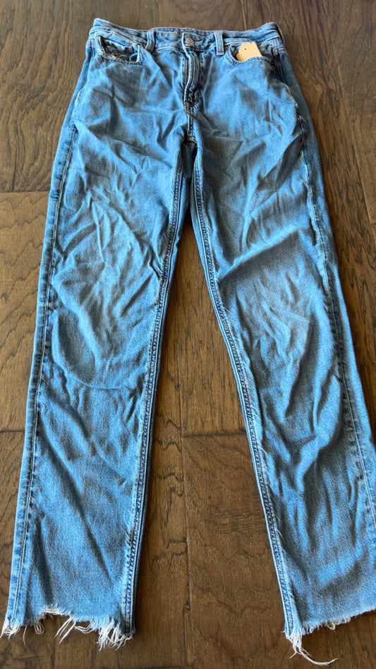 American Eagle mom jean size 4 x-long