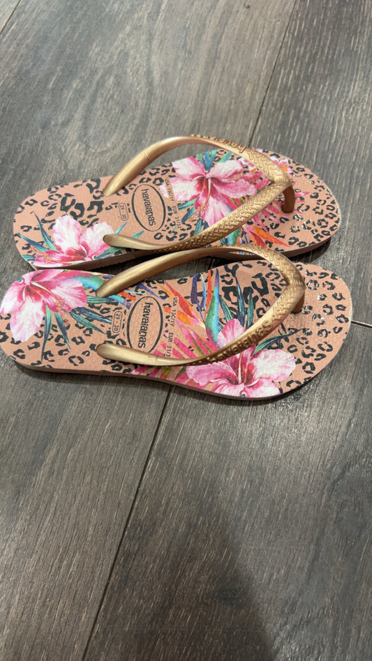 Size 13 toddler/1Y