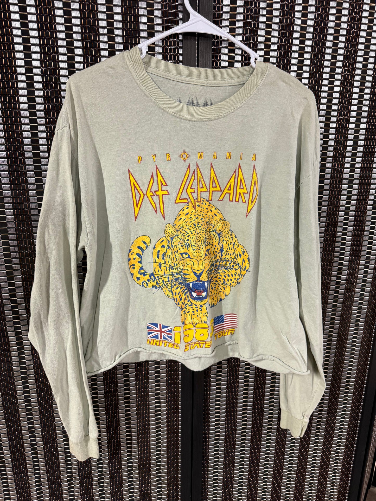 M/L..small staining on neckline