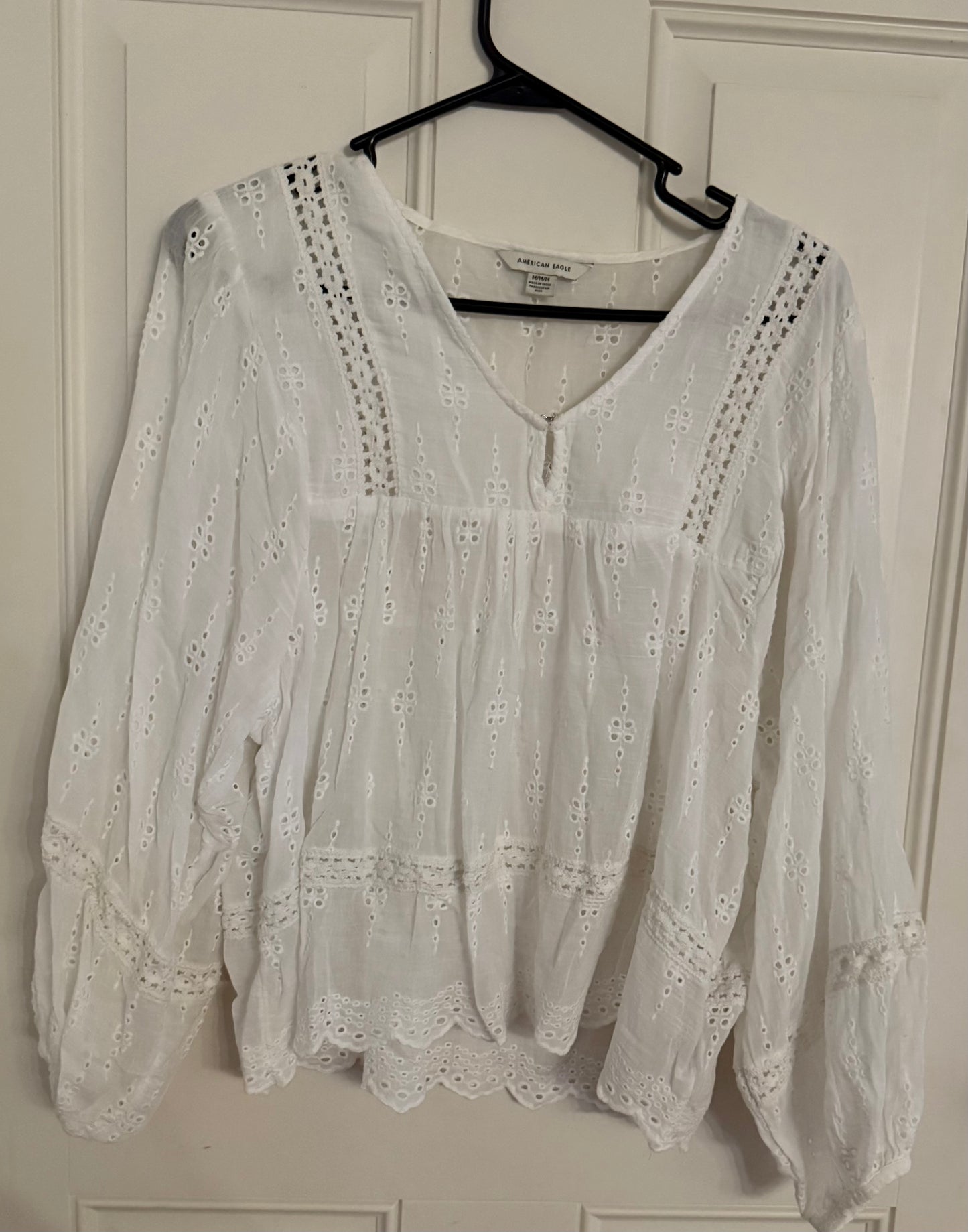 American Eagle medium