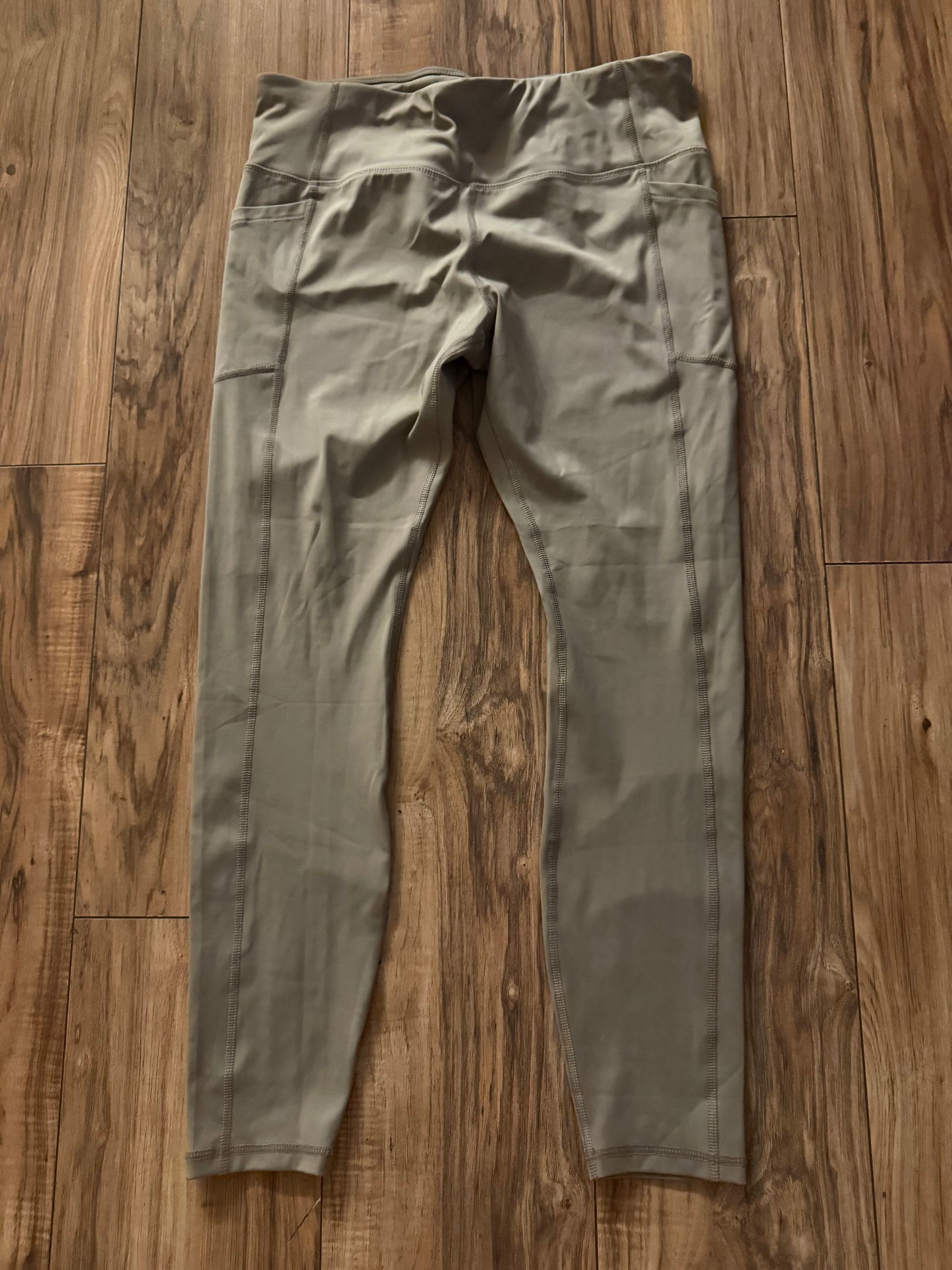 Avia large