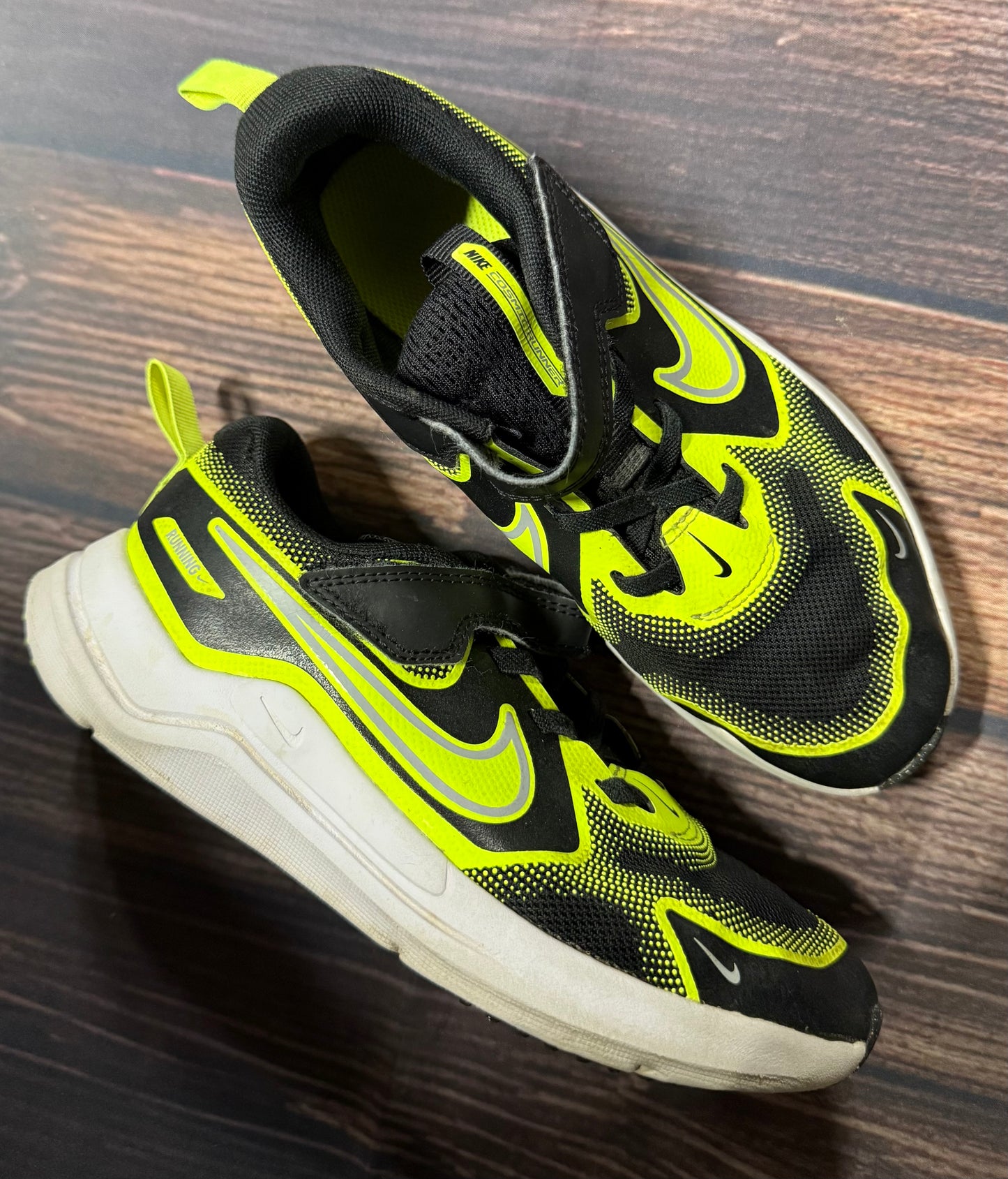 Nike 2Y