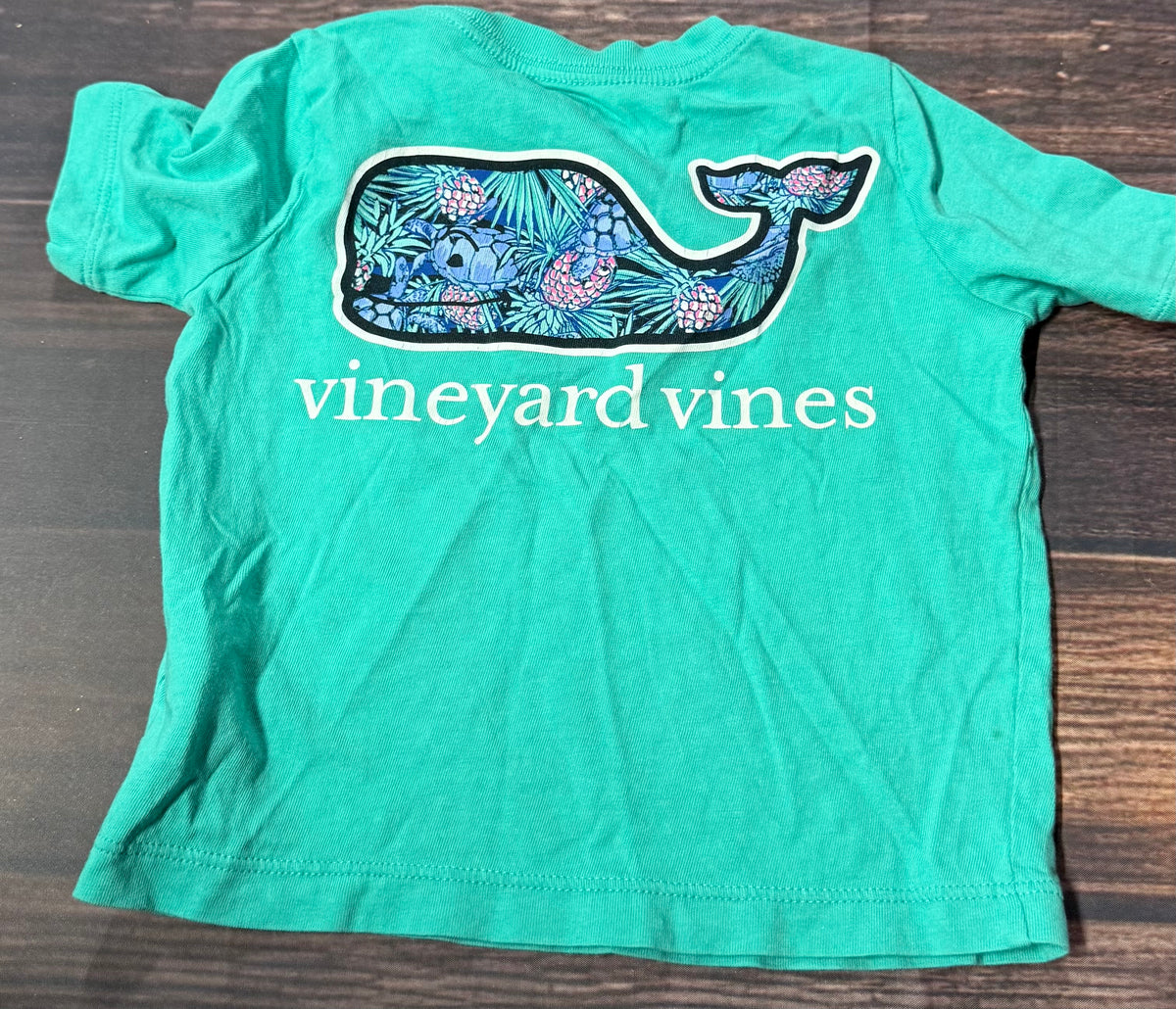 Vineyard Vines 2T..back in second pic