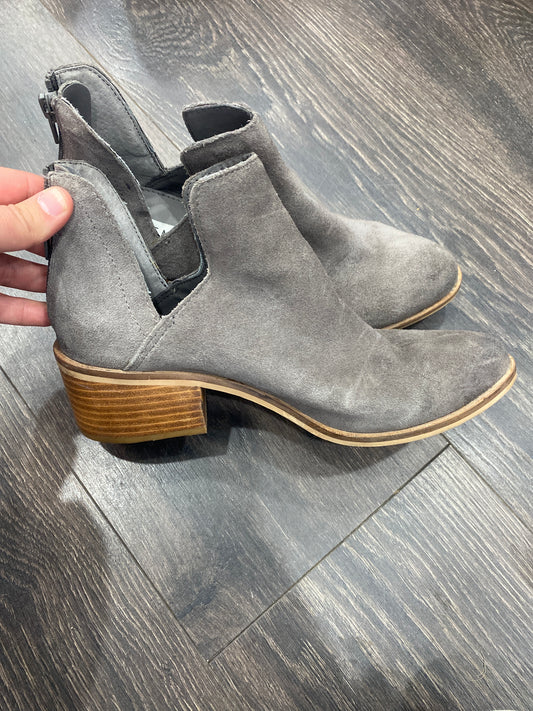 Steve Madden size 7