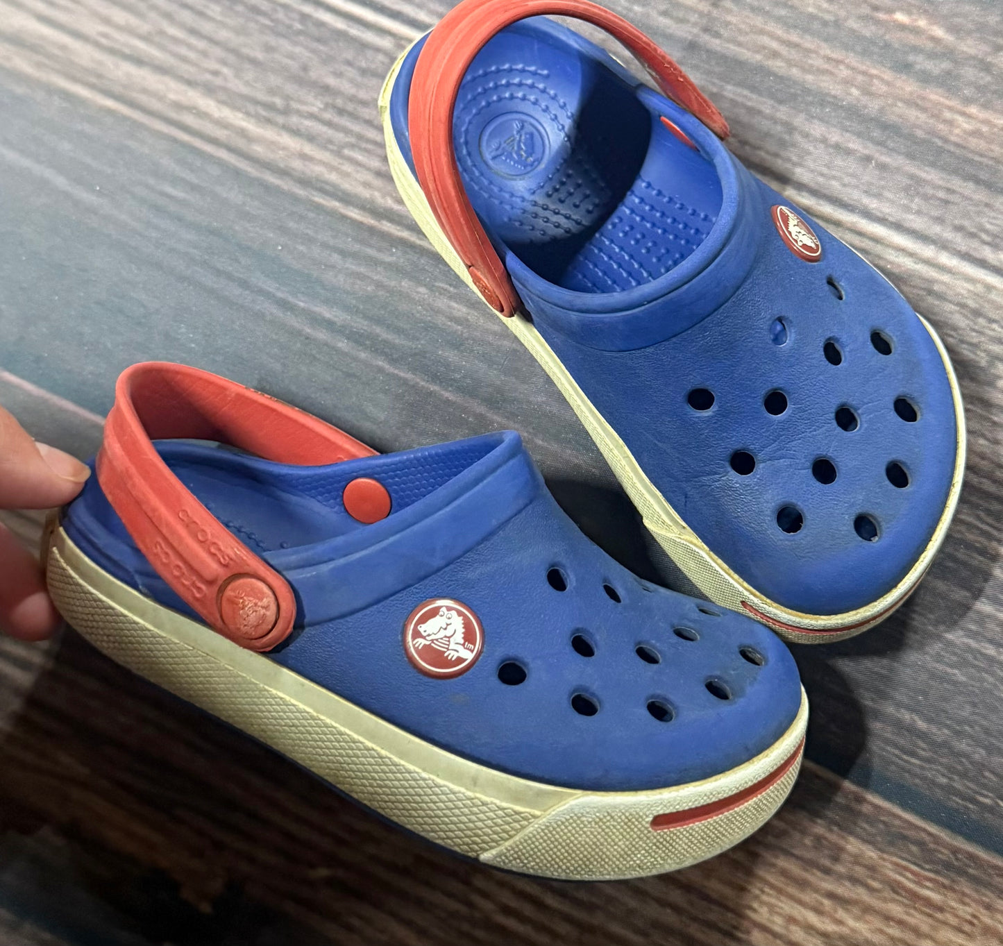 Crocs 8/9