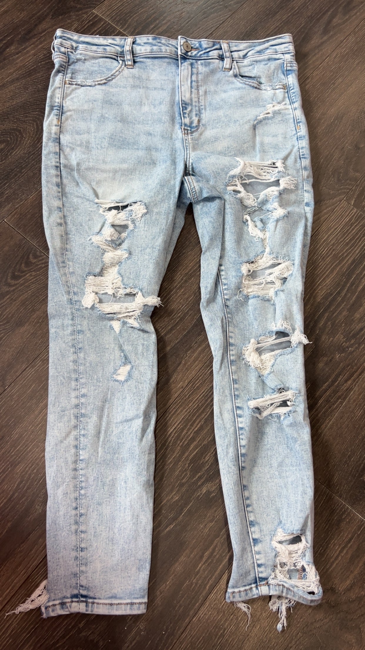 American Eagle 16 short.. super high rise jegging