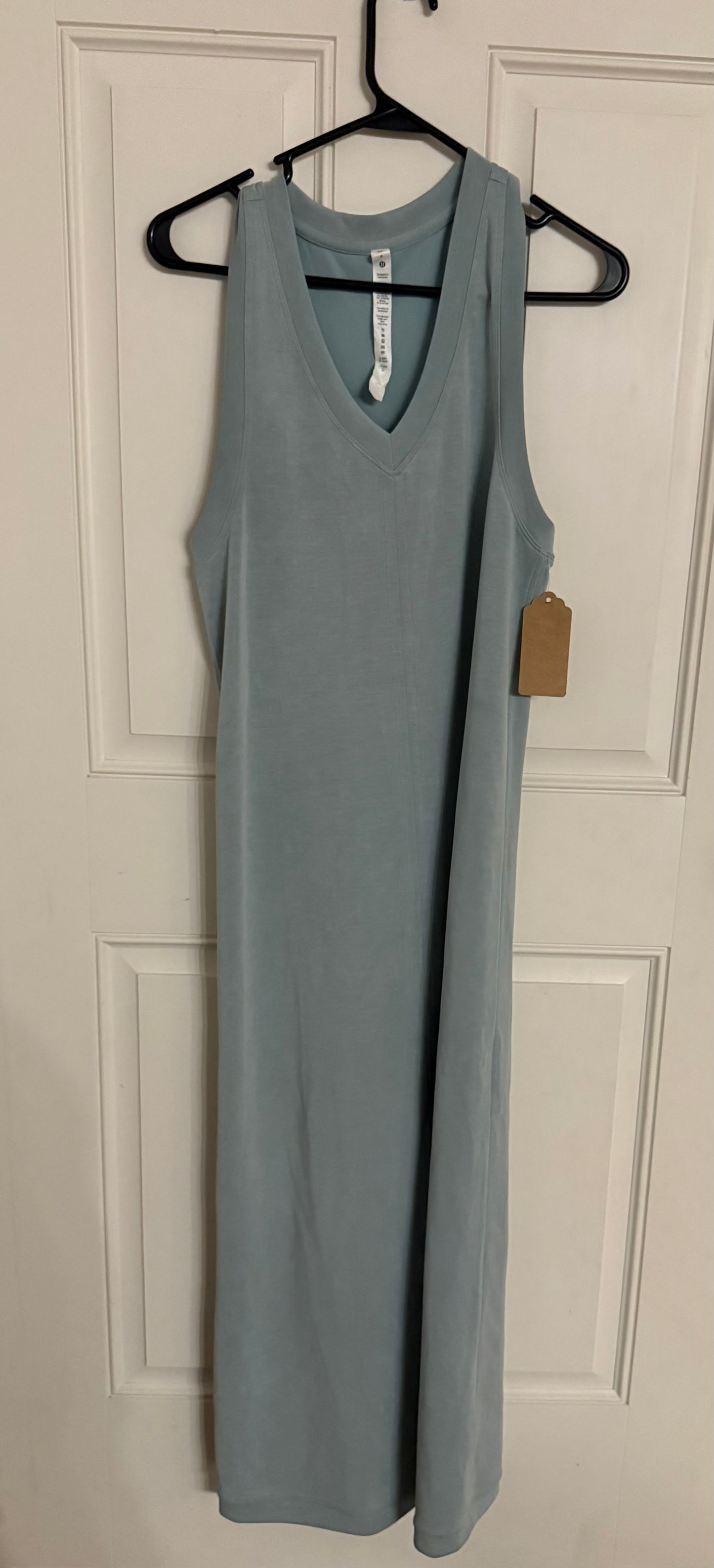 Lululemon 6 retails $128