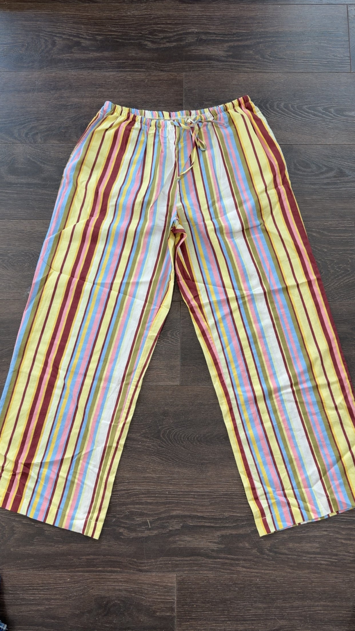 No Boundaries size Medium