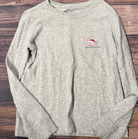 Vineyard vines small..has small spots