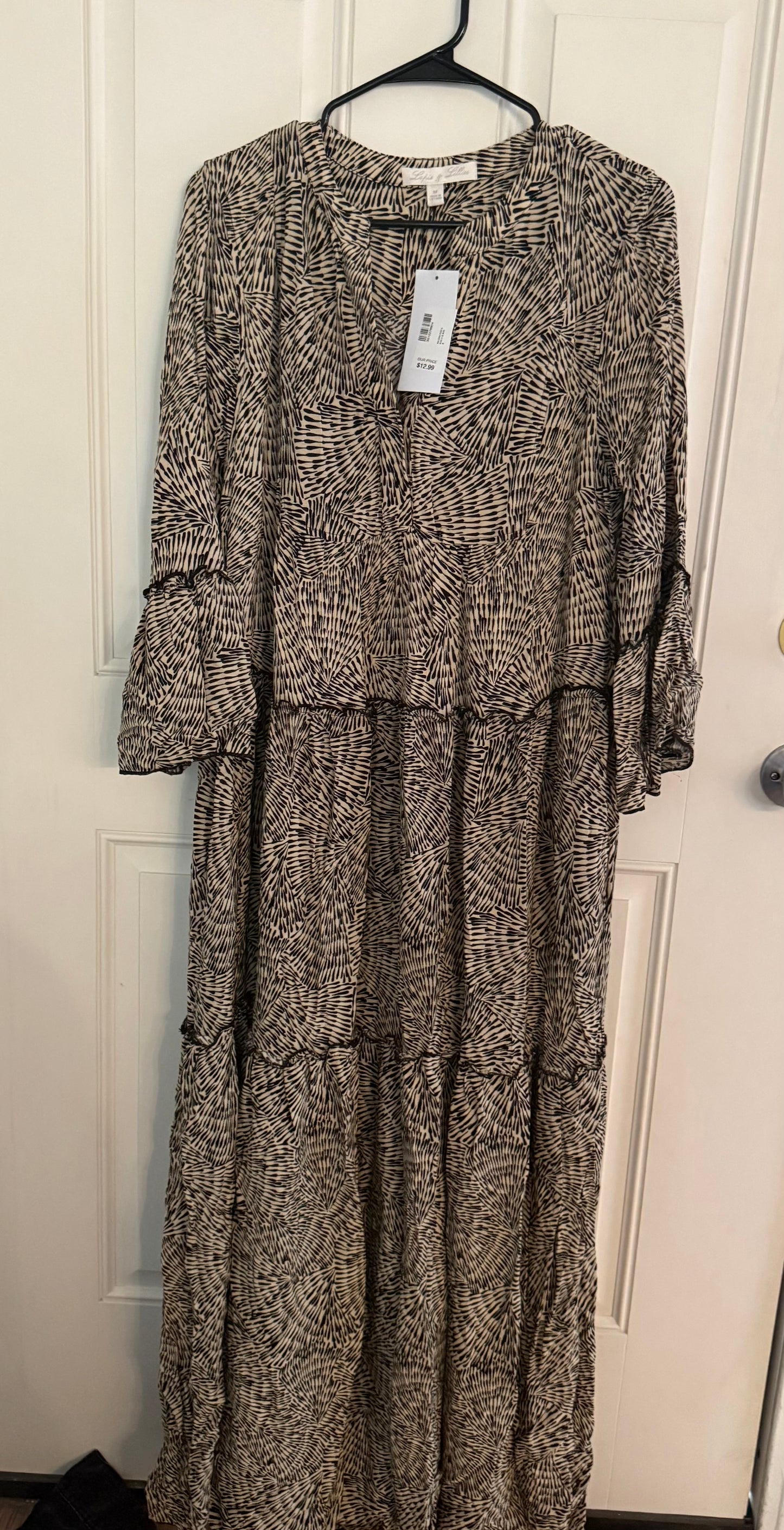 NWT laphis & lillies medium
