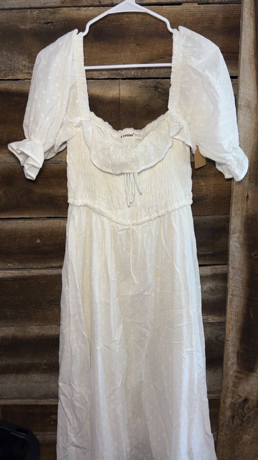 R. Yiposha size XL.. small spots that look like they will come out when washed
