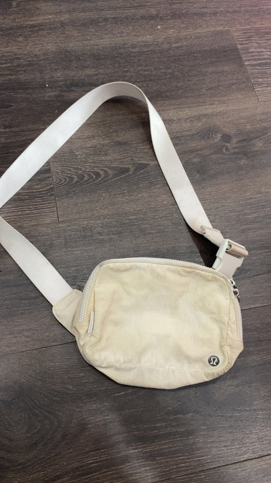 Lululemon belt bag