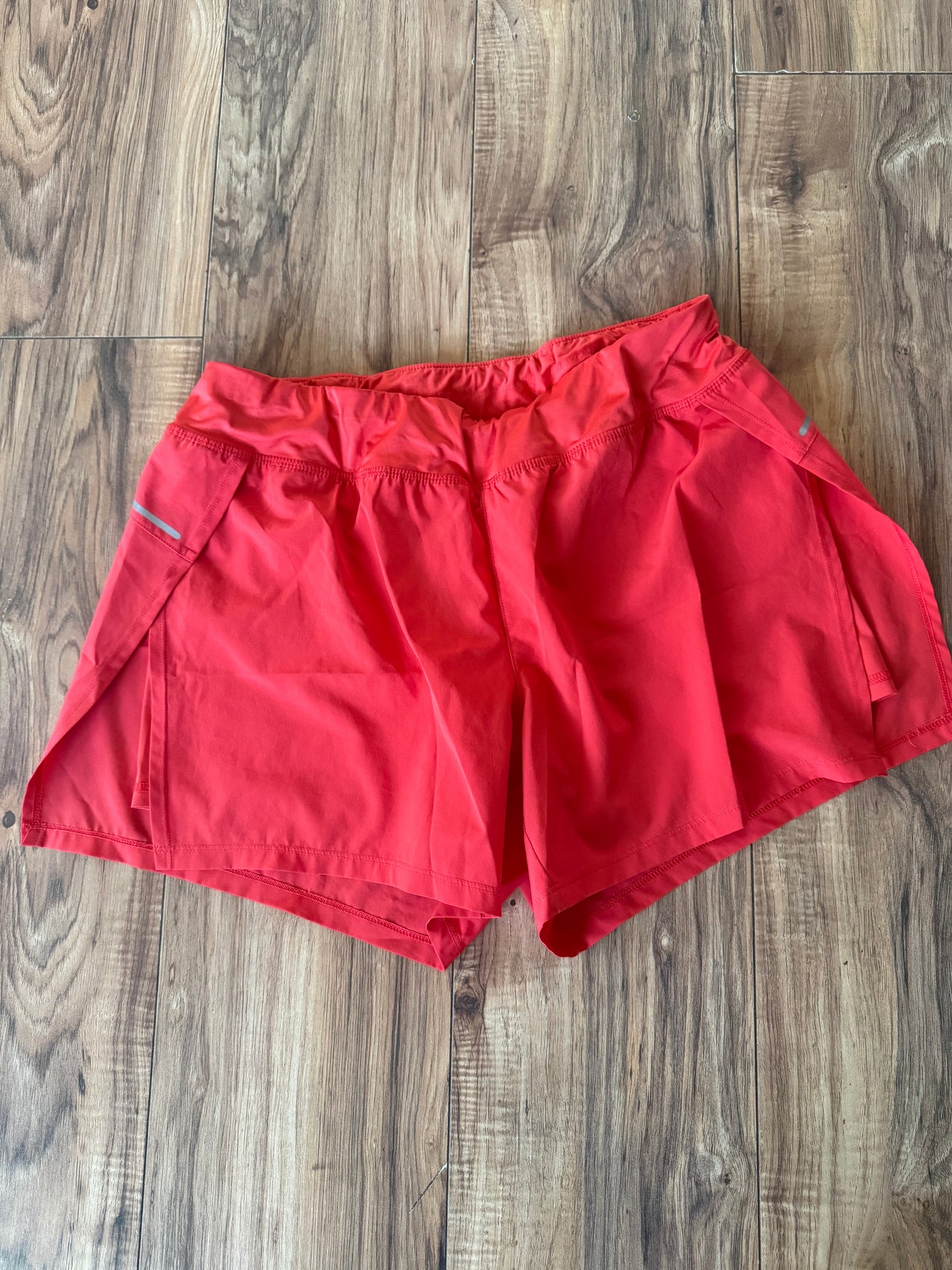 Avia large