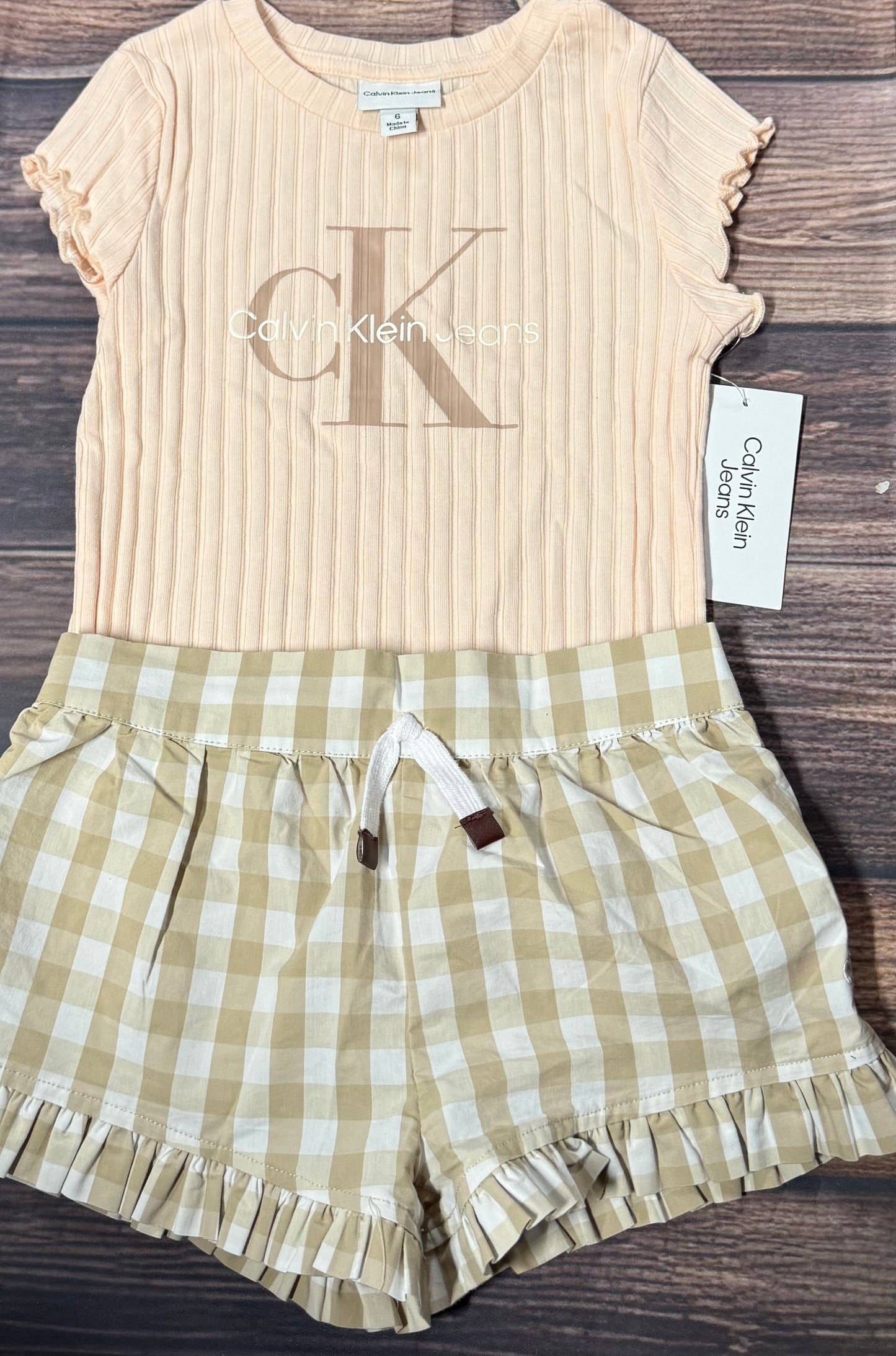 Nwt Calvin Klein 6