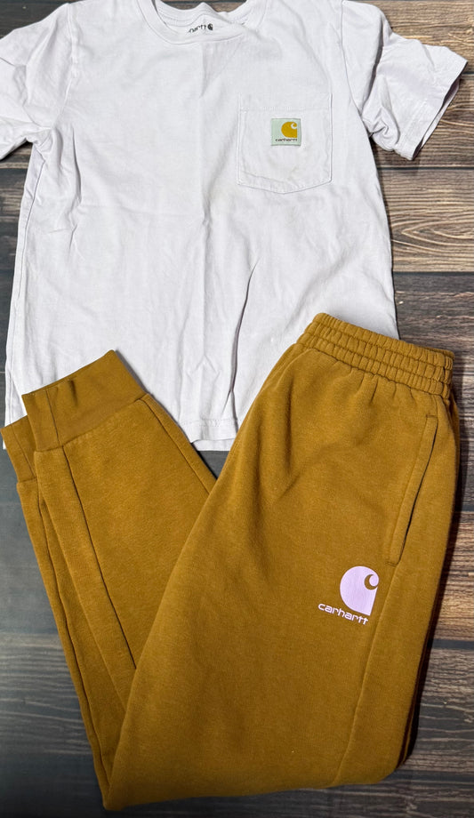Carhartt 8..staining on top