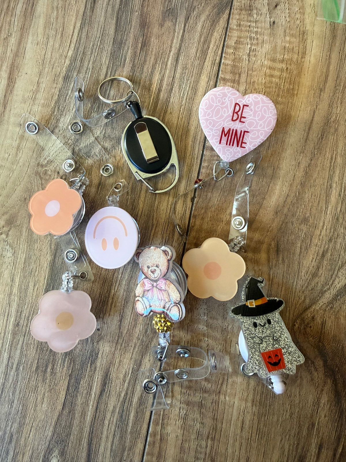 Badge reels