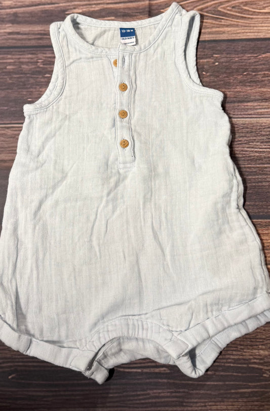 Old Navy 12-18m