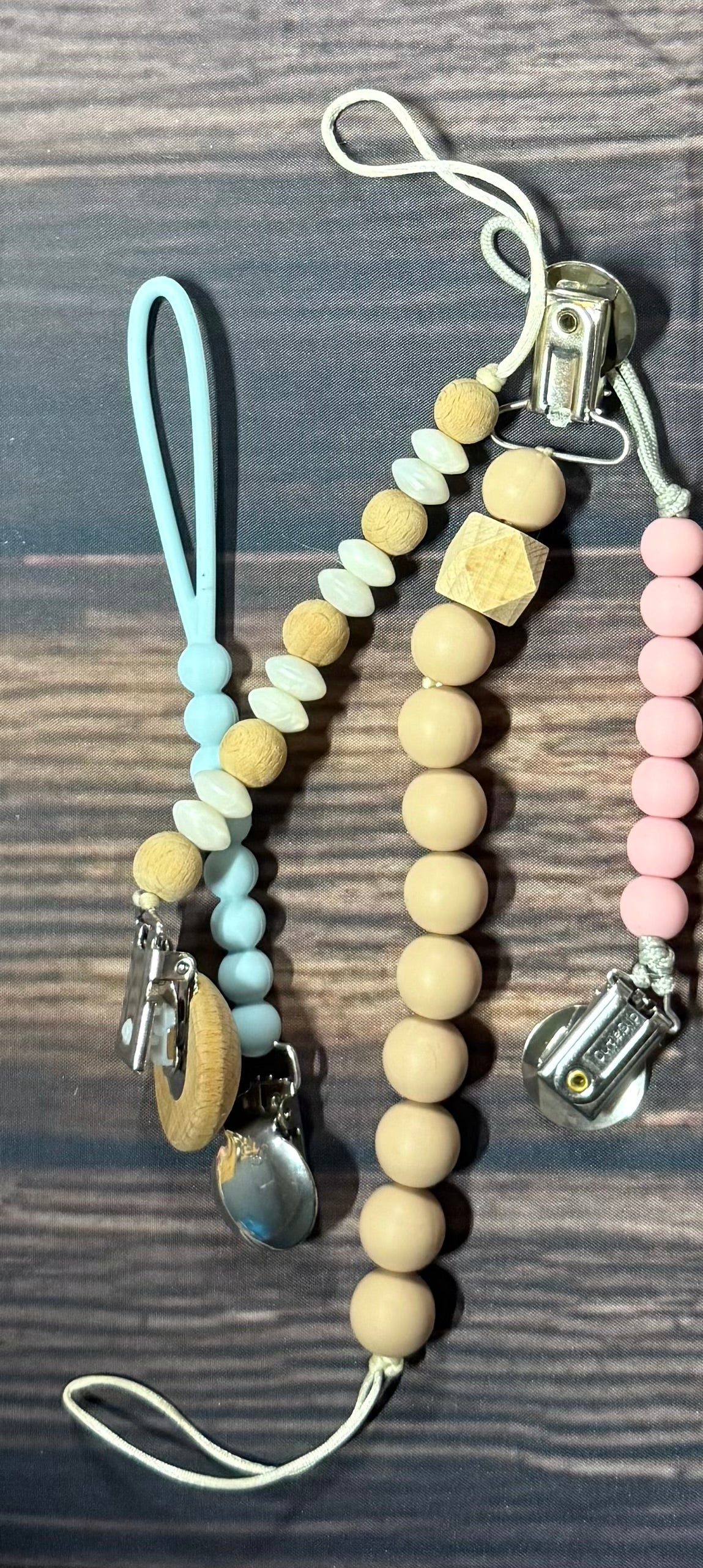 Paci clips