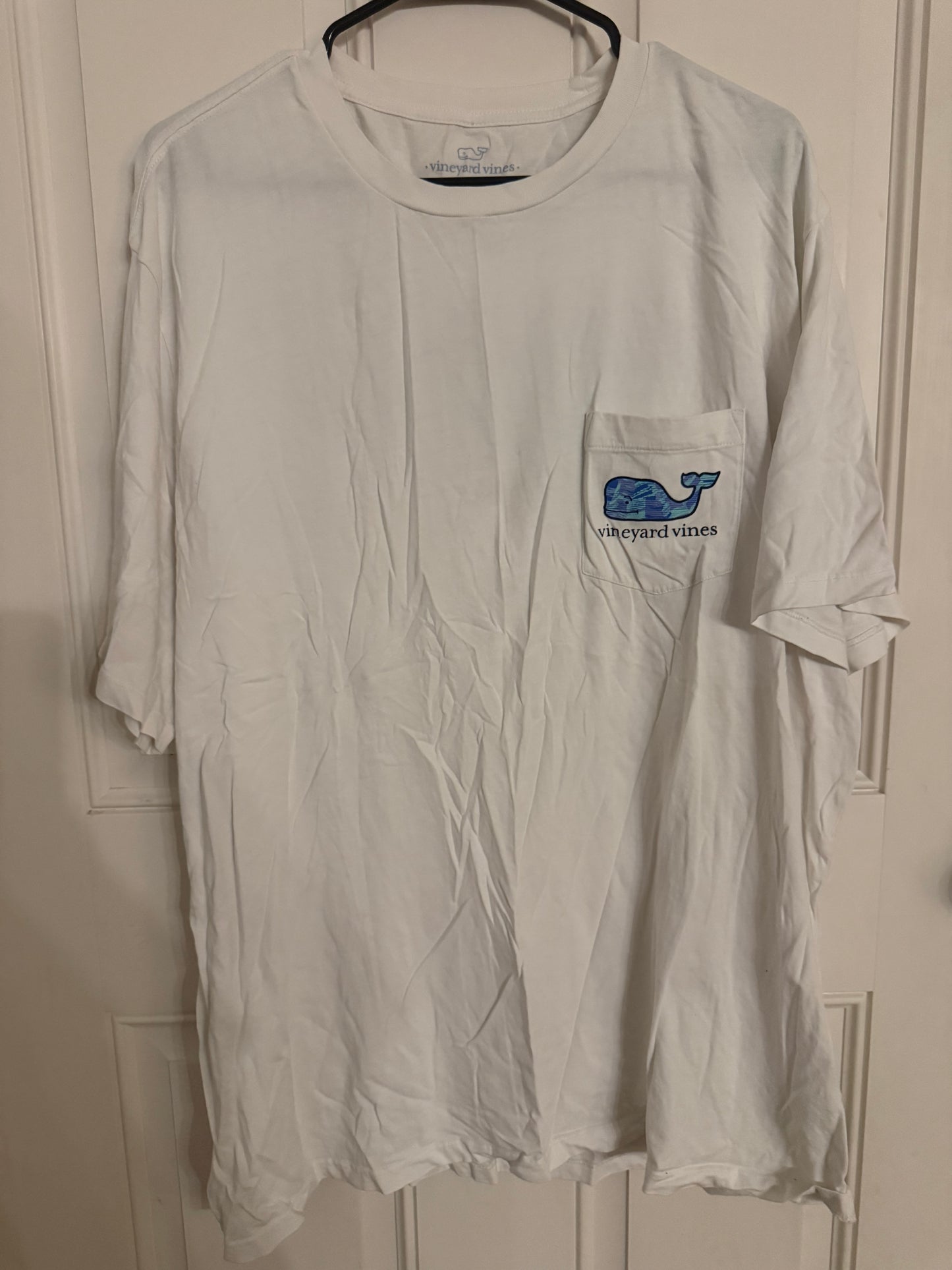 Vineyard Vines XXL..back in second pic