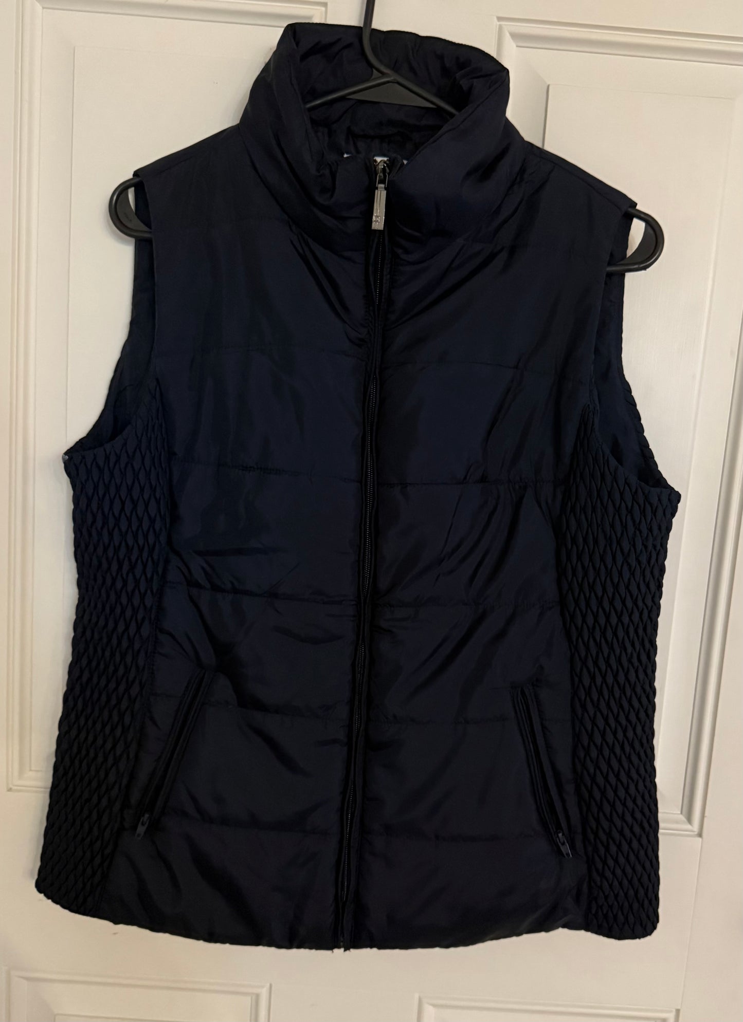 Liz Claiborne medium