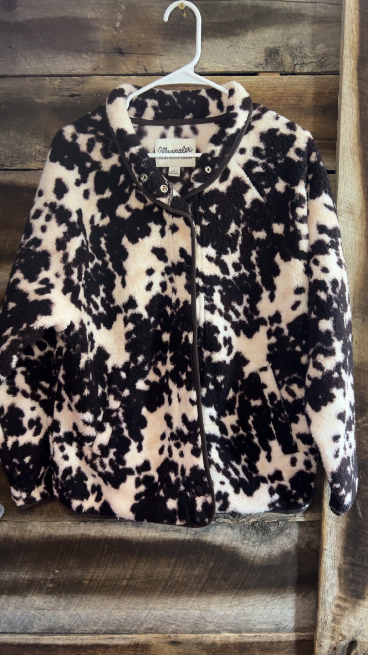 Wrangler size large.. still online for $60