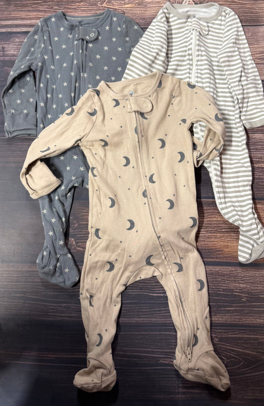 Cloud Island 3-6m..has staining one star onesie