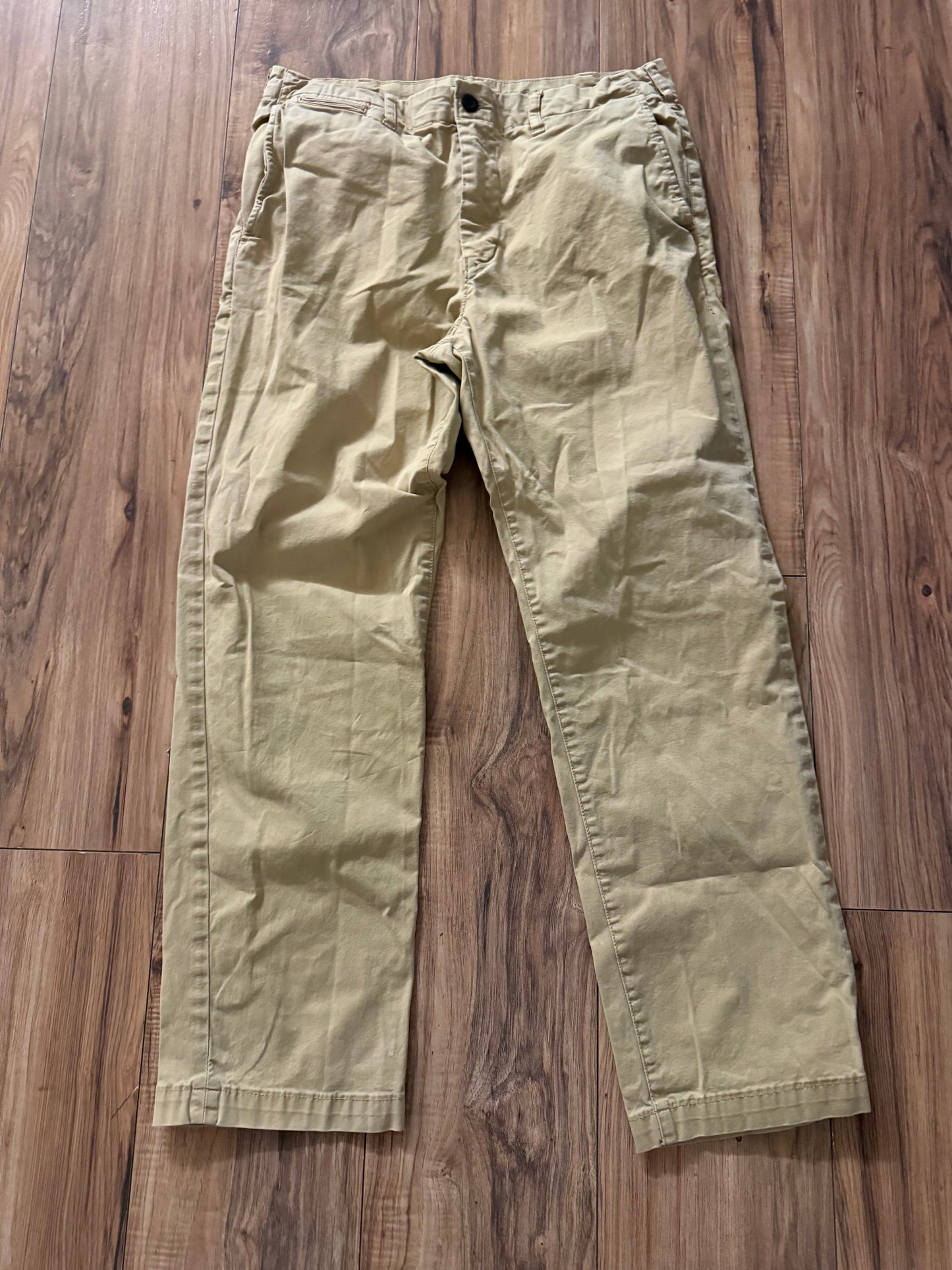 American Eagle 33x32