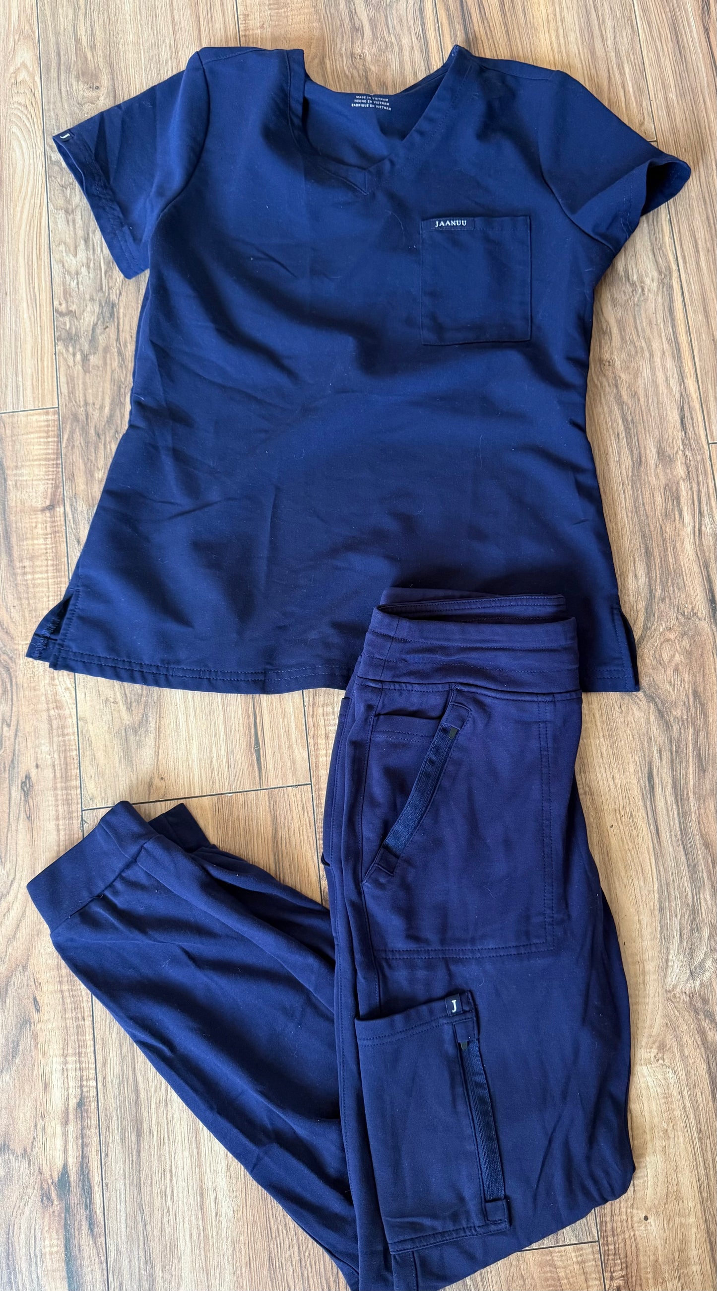 Jaanuu small..retail $98