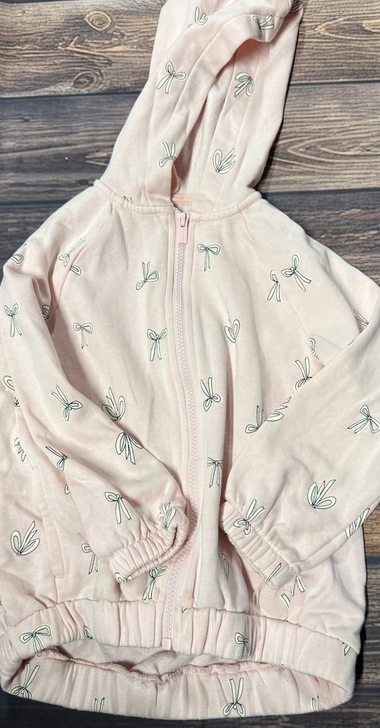 Old Navy 5T..has a spot
