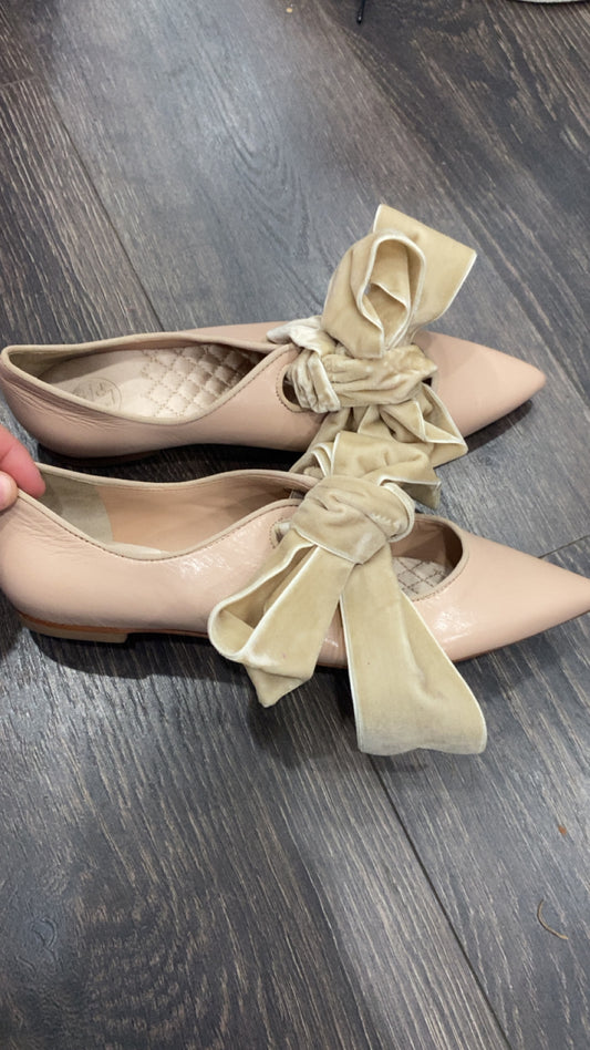 Tory Burch size 7.. retail $348