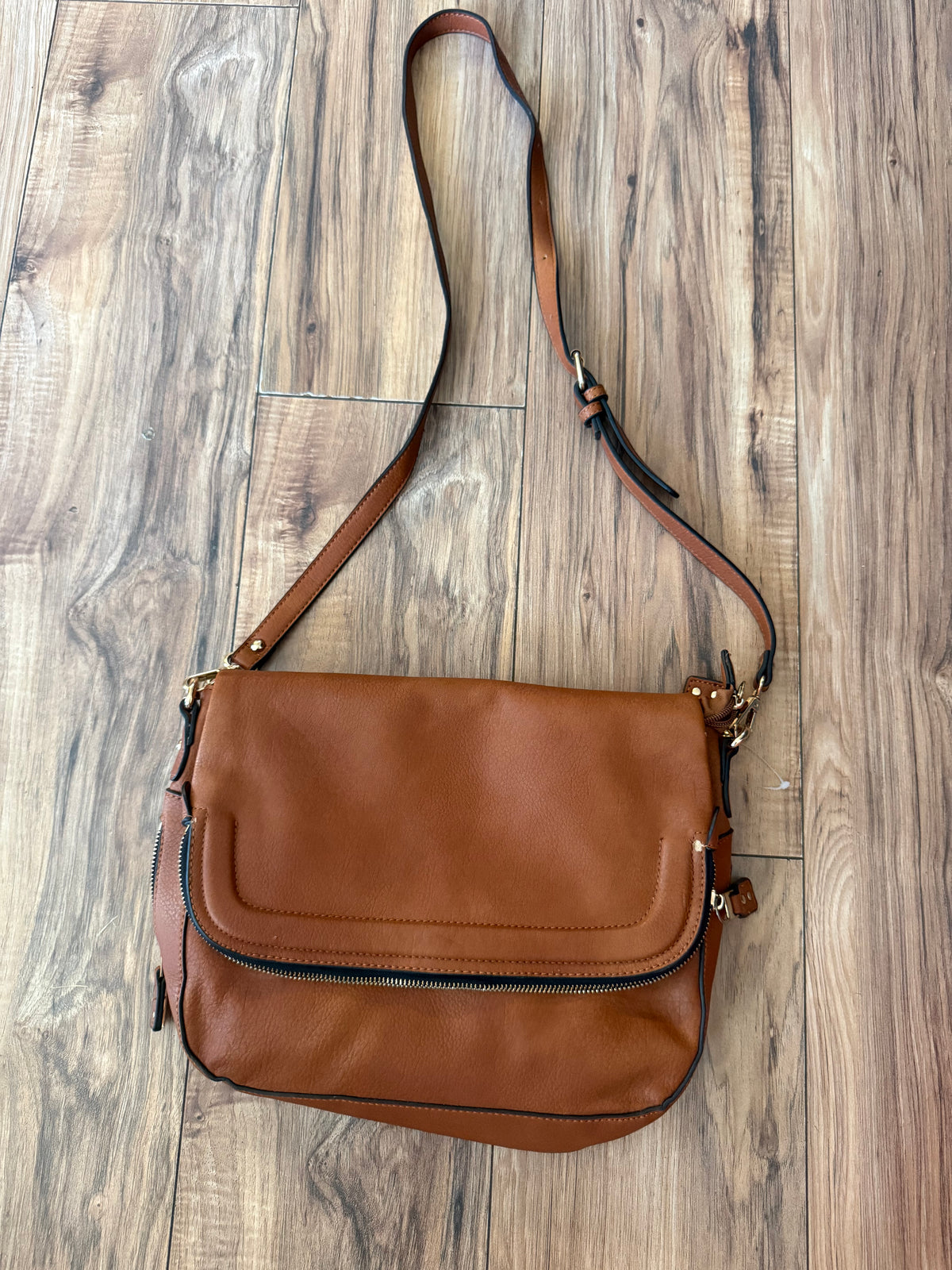 Urban Expressions crossbody