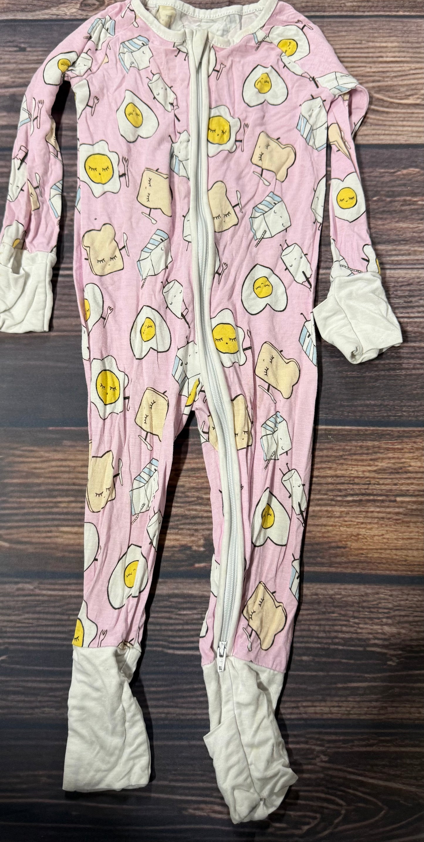 Little Sleepies 6-12m..has staining